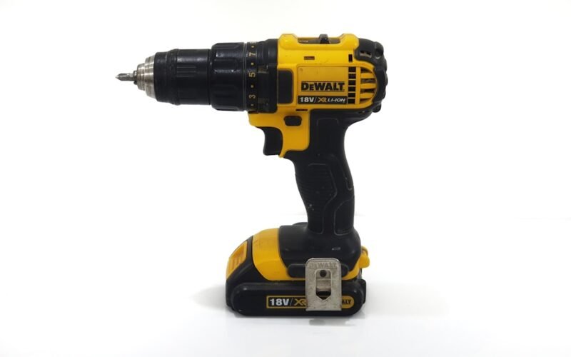 Comment reboucher un trou dans un mur : guide complet